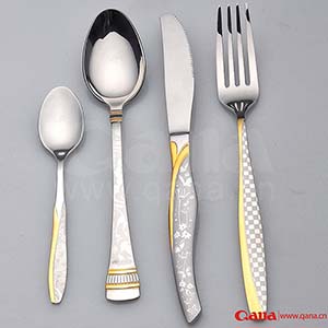 Factory direct gold dinnerware set with 
