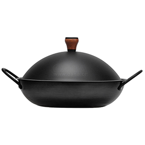أ household friing pan